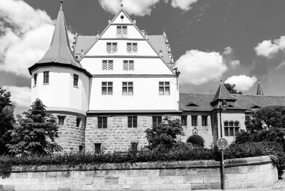 Castle in the city of Roth Bavaria Germany 2000pc PuzzleBlack and White