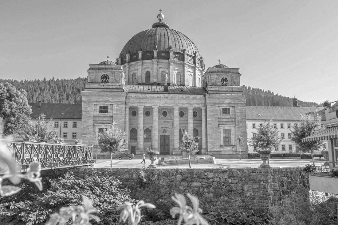 Lörrach City, Germany. Beautiful summer day in rural zone in Europe 2000pc PuzzleBlack and White