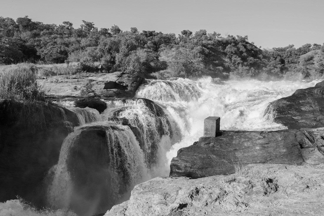 Noah Jigsaw Puzzle Muchison Falls National Park in Uganda in black white 2000 pieces