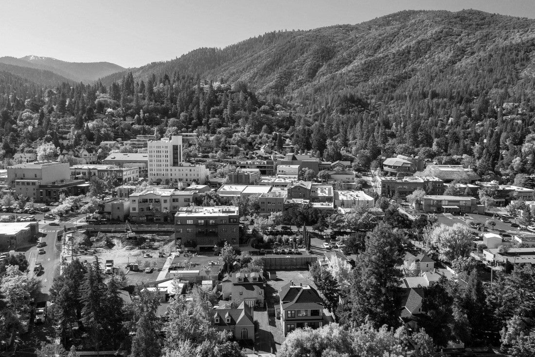 Aerial view of Ashland, Oregon 2000pc PuzzleBlack and White