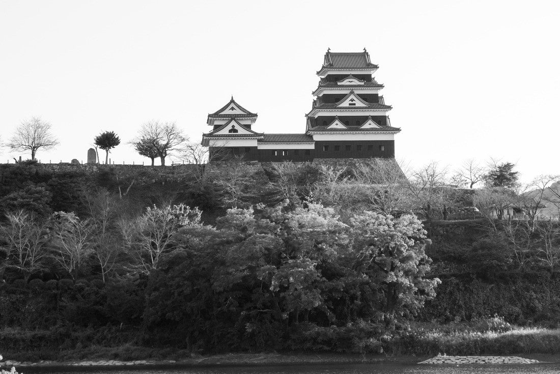 Sunset river and Ozu Castle 2000pc PuzzleBlack and White
