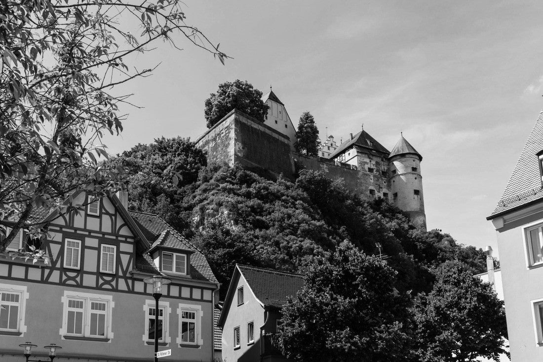 Hellenstein Castle in Heidenheim an der Brenz, Baden-Württemberg 2000pc PuzzleBlack and White