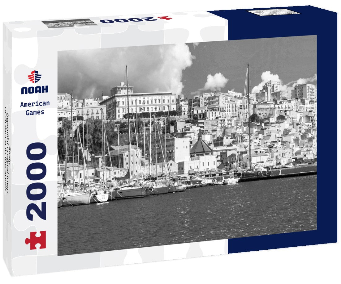 Sicily - beautiful coastal town of Sciacca in the south of the island. Italy 2000pc PuzzleBlack and White