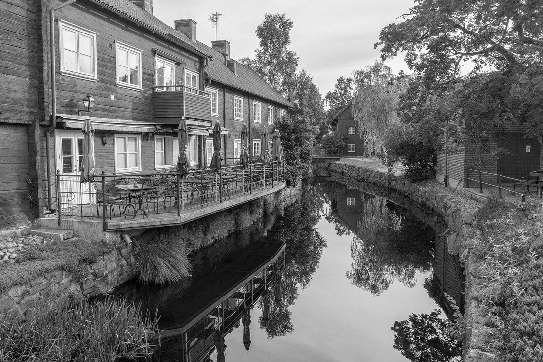 Eksjö Town in South of Sweden 2000pc PuzzleBlack and White