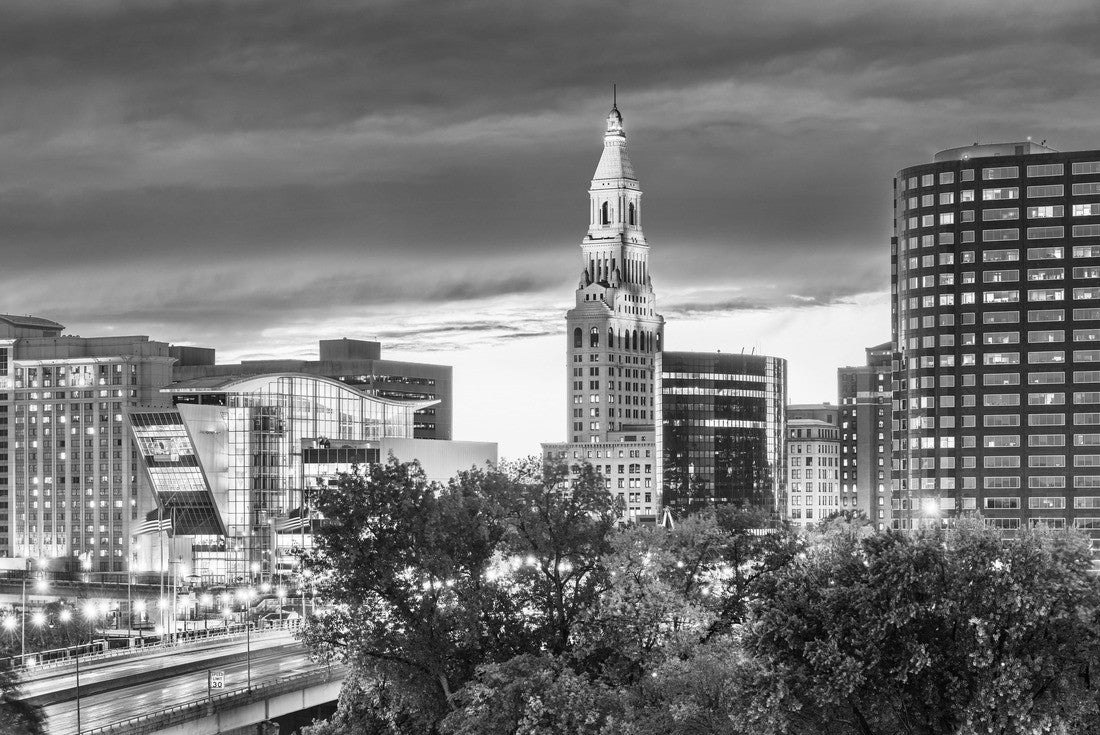 Hartford, Connecticut, USA downtown skyline at evening twilight in early fall 2000pc PuzzleBlack and White