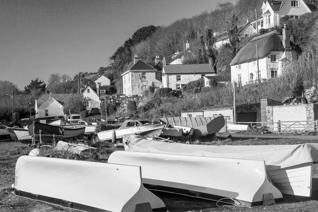 The beach and village at Porthoustock Beach Cornwall England UK Europe 2000pc PuzzleBlack and White