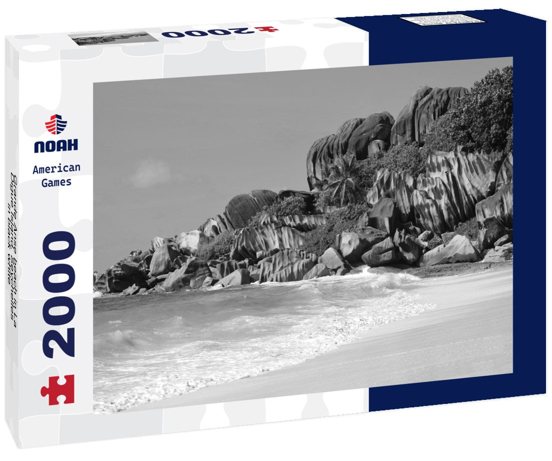Grande Anse beach in La Digue Island, Seychelles 2000pc PuzzleBlack and White