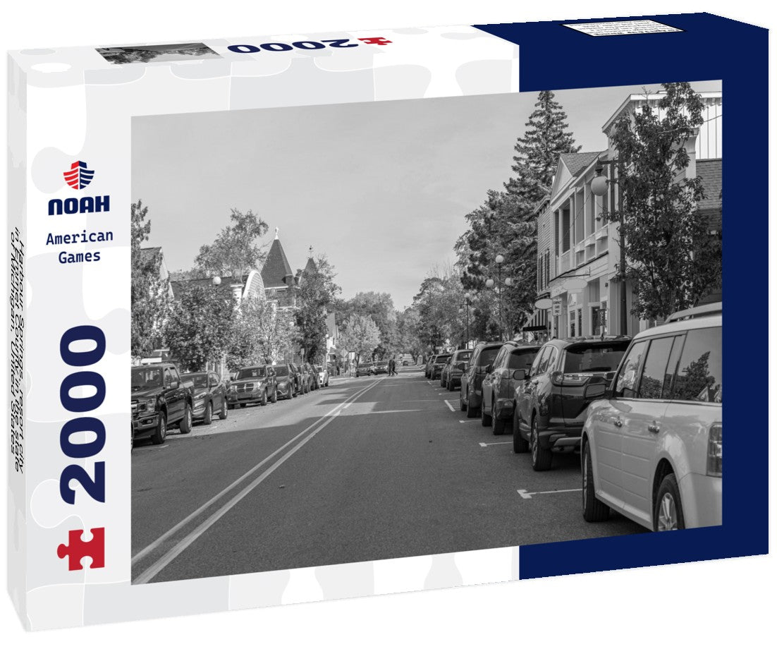 Harbour Springs, resort city, in Emmet County in the state of Michigan, United States, in the fall 2000pc PuzzleBlack and White