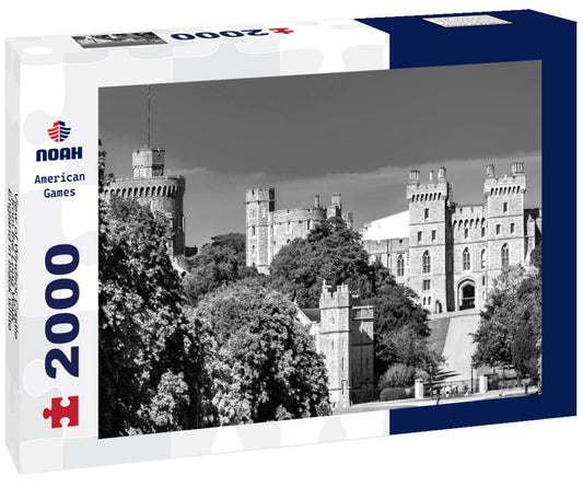 Windsor Castle from the Long Walk - England 2000pc PuzzleBlack and White