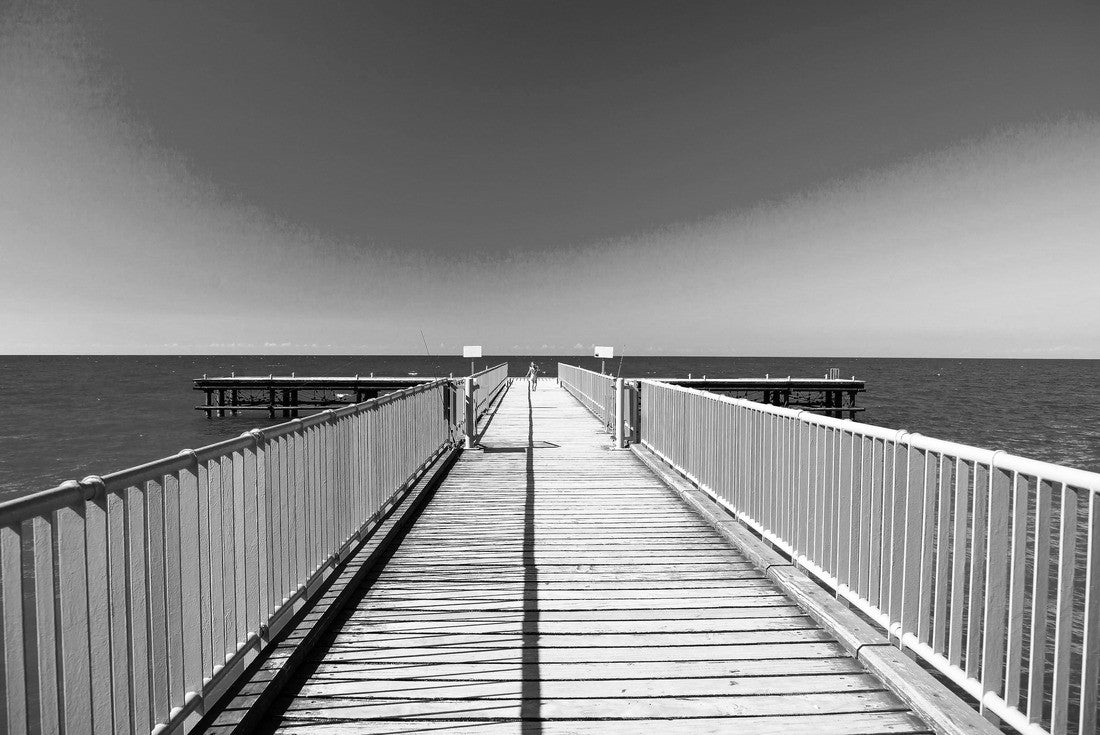 Beautiful pier in Argaka village near Paphos in Cyprus 2000pc PuzzleBlack and White