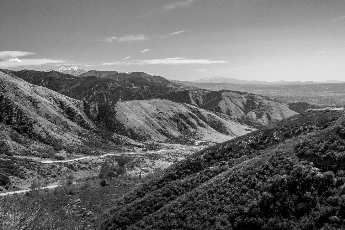 Colorful view of the San Bernardino Valley from the San Bernardino Mountains on a sunny day, Rim of the World Scenic Byway, San Bernardino County, California 2000pc PuzzleBlack and White