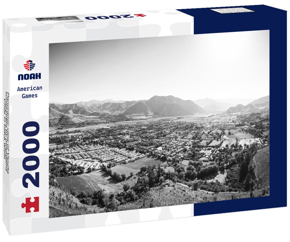 Vicuña, surrounded by mountains, Chile 2000pc PuzzleBlack and White