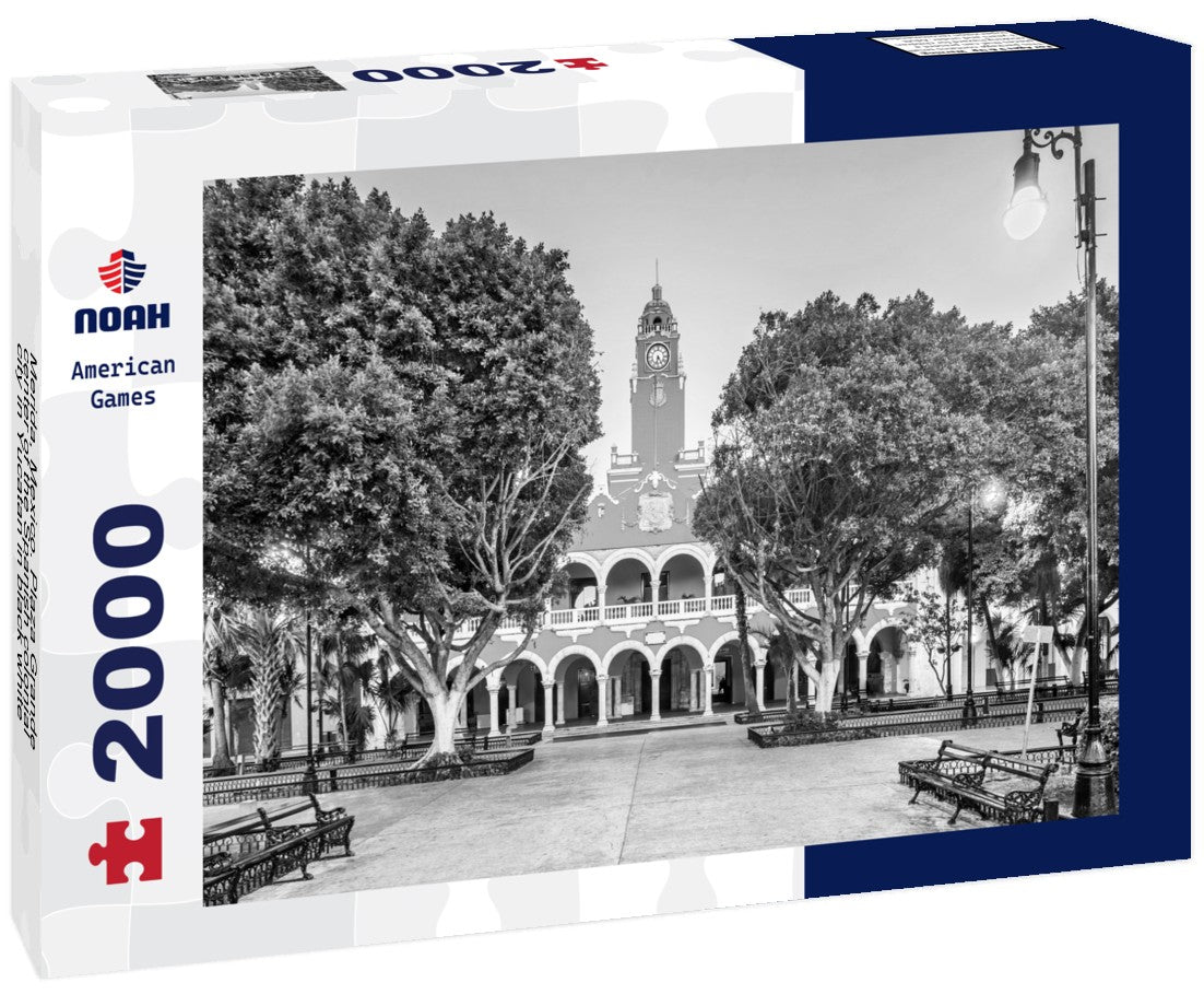 Merida, Mexico. Plaza Grande, center of the Spanish colonial city in Yucatan 2000pc PuzzleBlack and White