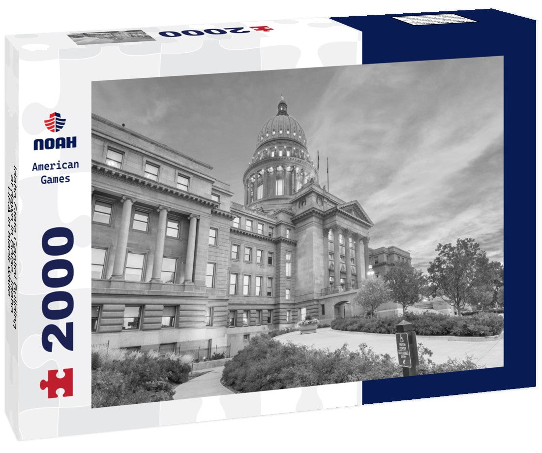 Idaho State Capitol Building at dawn in Boise, Idaho, USA 2000pc PuzzleBlack and White