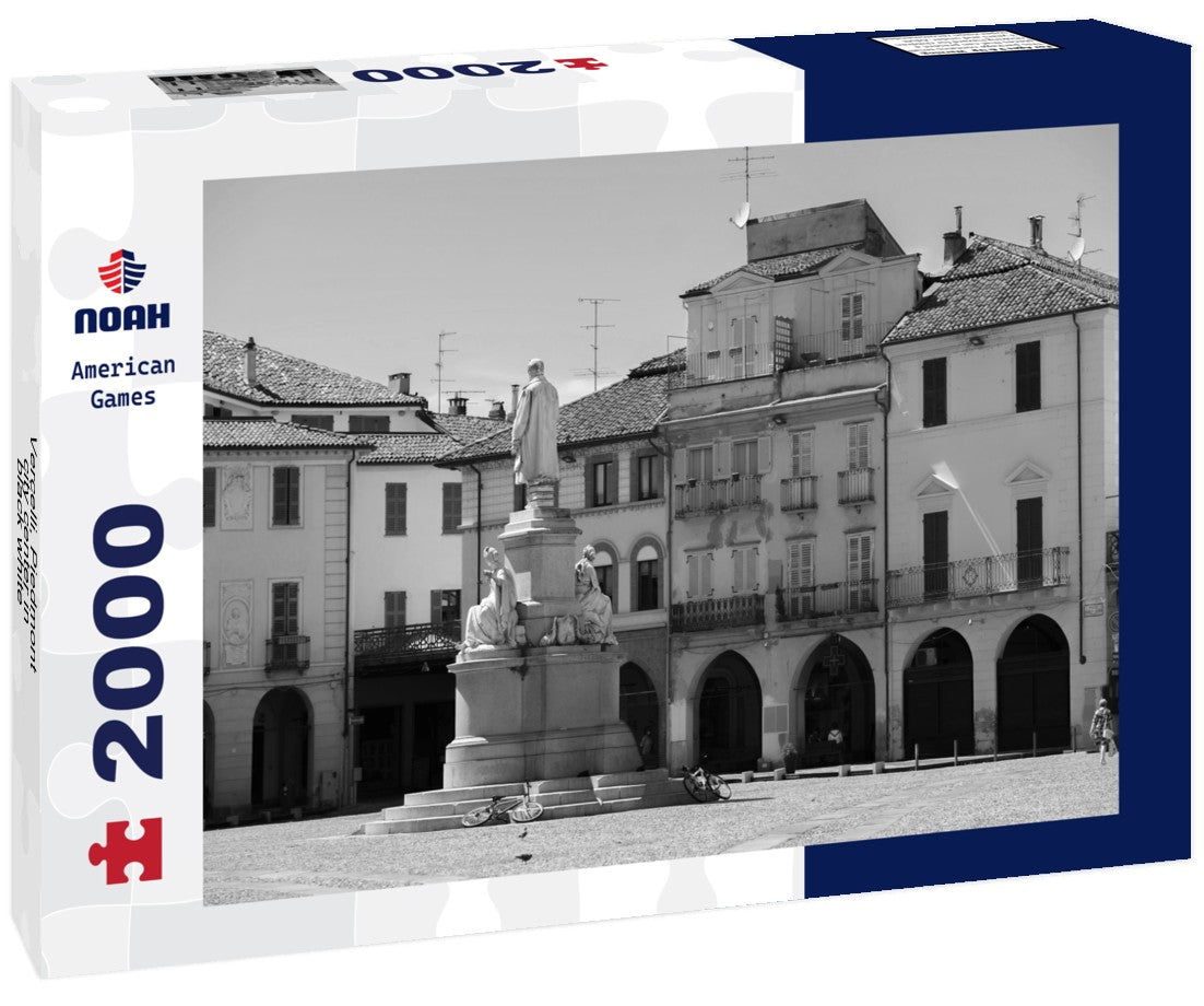 Vercelli, Piedmont, city center 2000pc PuzzleBlack and White