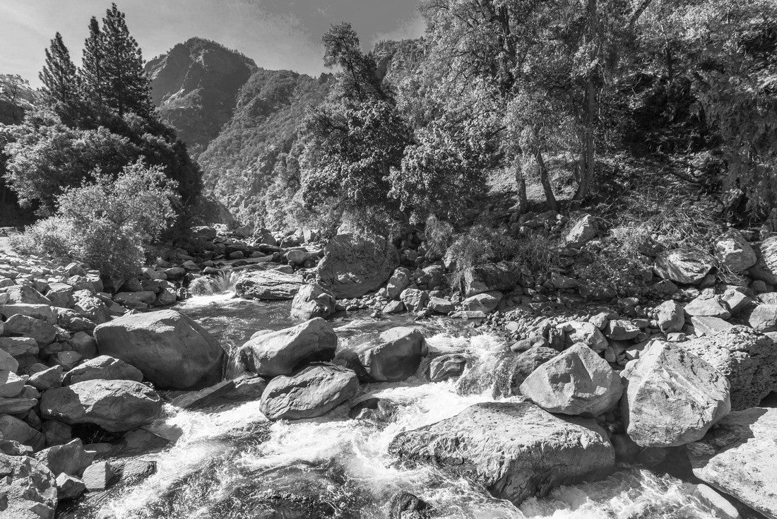 Noah Jigsaw Puzzle Tributary of Kings river on Kings Canyon National Park scenic view. On Highway 180 in California, United States of America. Located in southern Sierra Nevada, bordered by Sequoia National Park in black white 2000 pieces