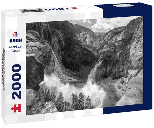 Noah Jigsaw Puzzle Nevada falls in Yosemite national park in California, USA in black white 2000 pieces