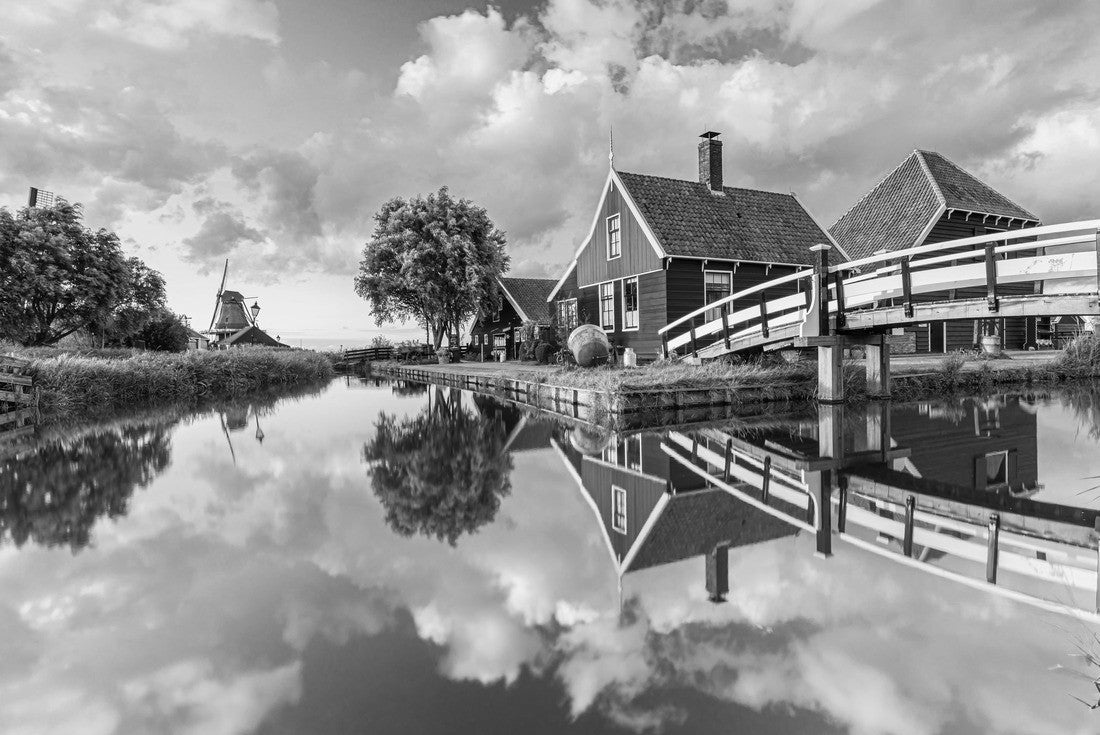 Beautiful Dutch landscape of Zaanse Schans in the Netherlands at sunset 2000pc PuzzleBlack and White