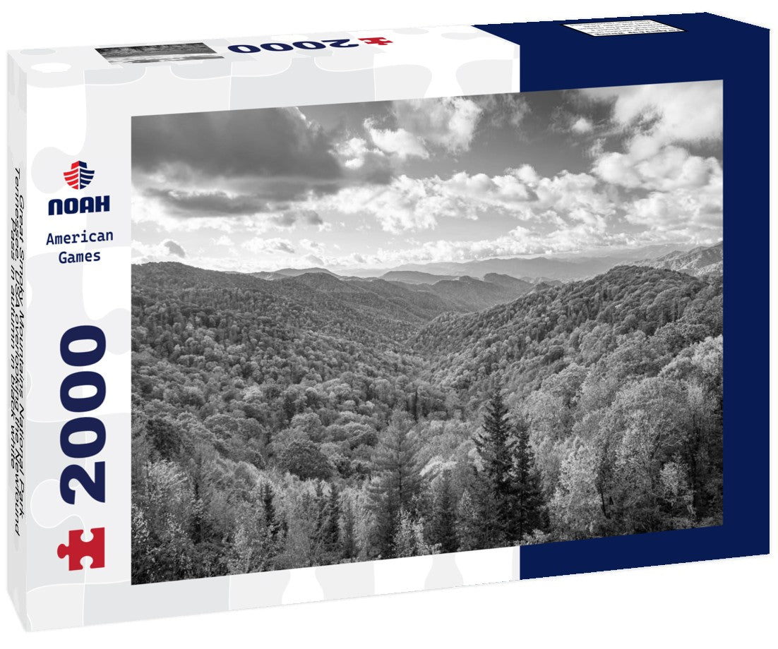 Great Smoky Mountains National Park, Tennessee, USA overlooking the Newfound Pass in autumn 2000pc PuzzleBlack and White