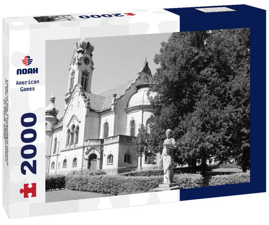 Noah Jigsaw Puzzle View of the Protestant church in the center of Hockenheim in black white 2000 pieces
