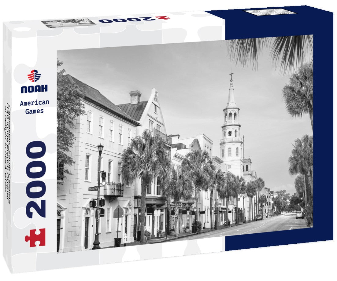 Charleston, South Carolina, USA in the French Quarter at twilight 2000pc PuzzleBlack and White