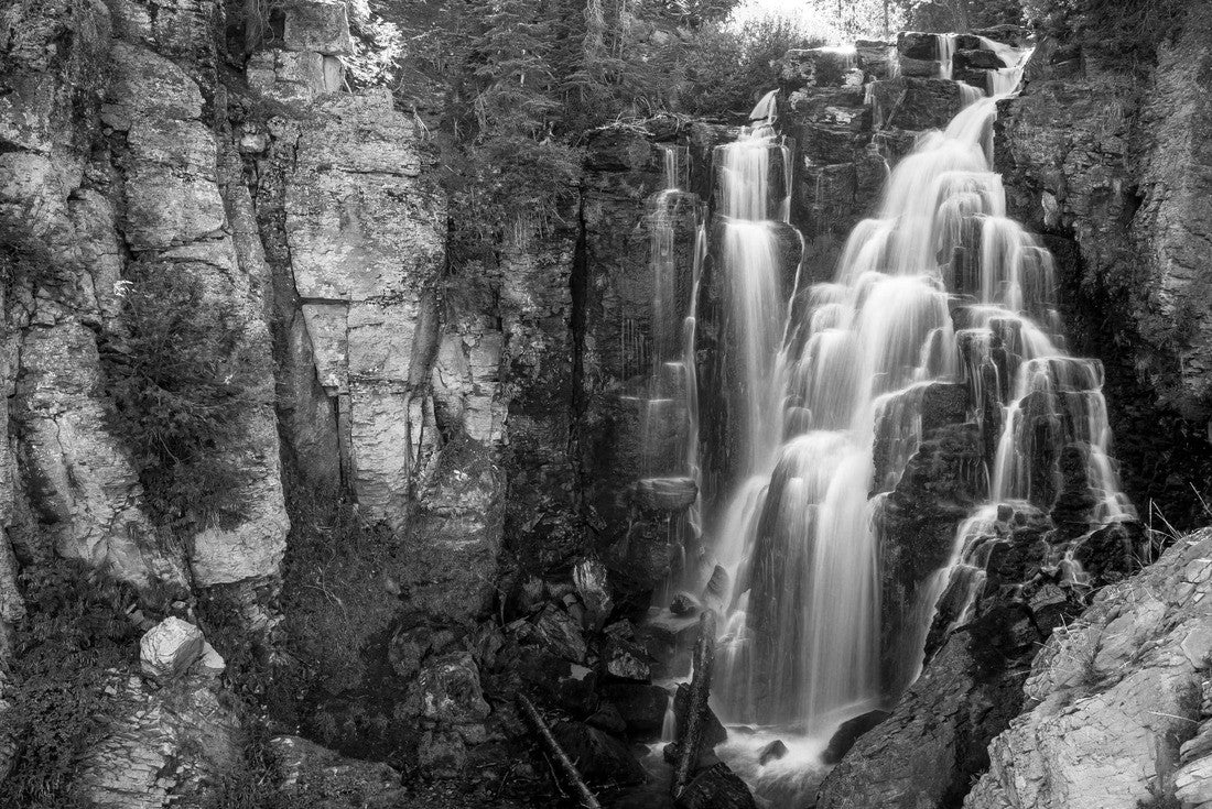 Sunset on Kings Creek Falls in Lassen National Park, California 2000pc PuzzleBlack and White