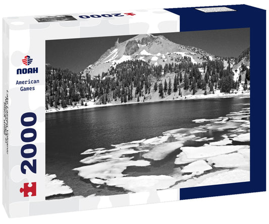 Noah Jigsaw Puzzle Lake Lassen Volcanic National Park in black white 2000 pieces