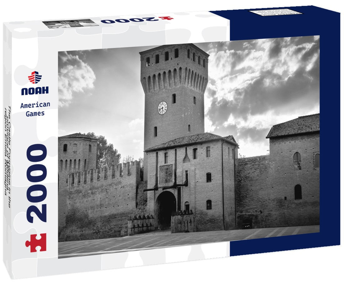 The Castle Formigine in the province of Modena - region Emilia Romagna - Italy Sights 2000pc PuzzleBlack and White