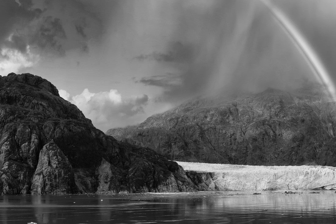 Noah Jigsaw Puzzle Beautiful Panoramic View of Margerie Glacier in the American Mountain Landscape on the Ocean Coast. Dramatic Sky with Rainbow Art Render. Glacier Bay National Park and Preserve, Alaska, USA in black white 2000 pieces