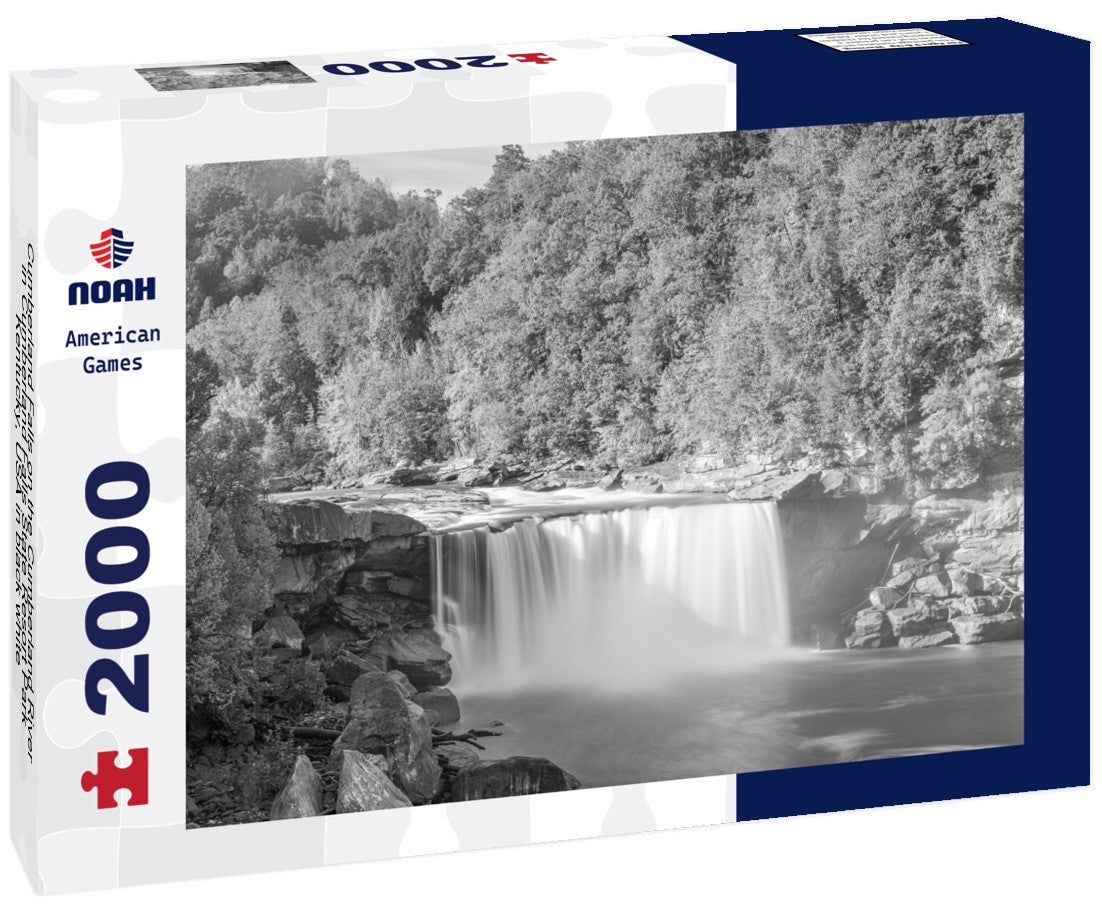 Cumberland Falls on the Cumberland River in Cumberland Falls State Resort Park, Kentucky, USA 2000pc PuzzleBlack and White