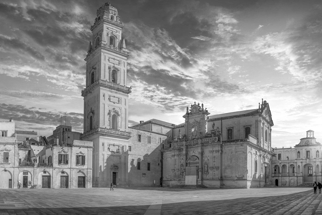 Lecce, Puglia, Italy at sunset 2000pc PuzzleBlack and White