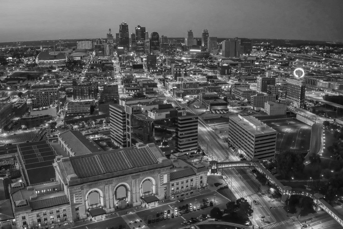 Aerial View of Kansas City, Missouri during the Summer 2000pc PuzzleBlack and White