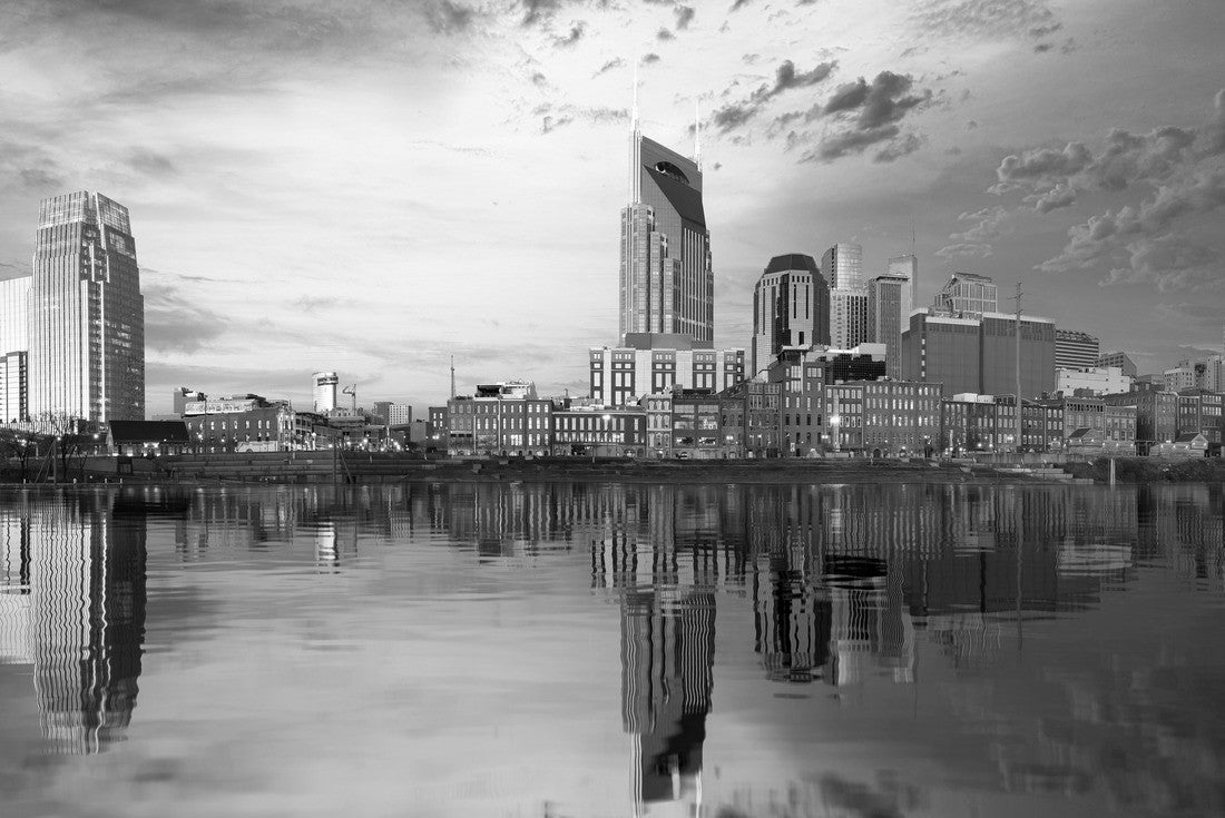 Nashville morning skyline with dramatic clouds 2000pc PuzzleBlack and White