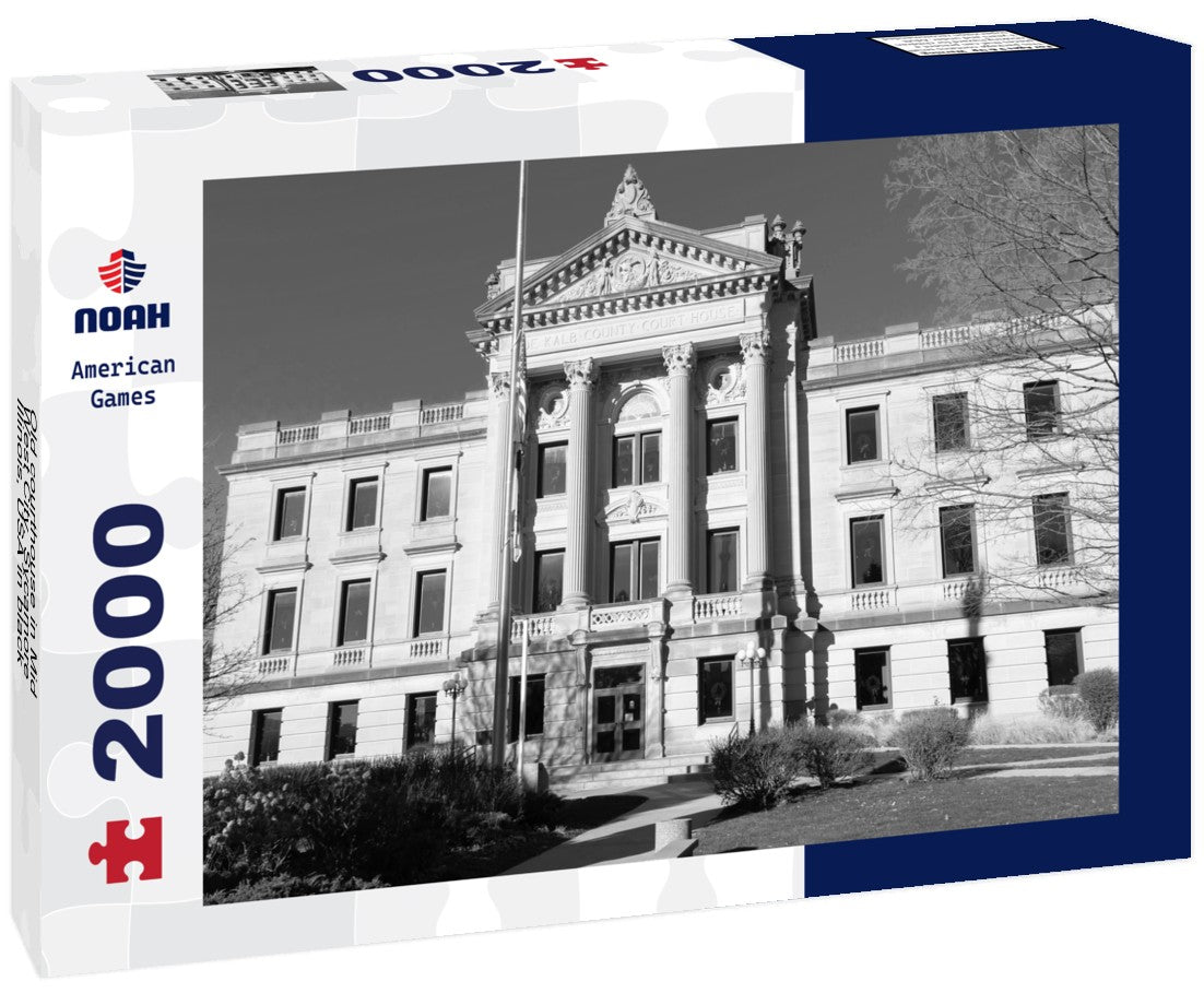 Old courthouse in Mid-West City. Sycamore, Illinois, USA 2000pc PuzzleBlack and White
