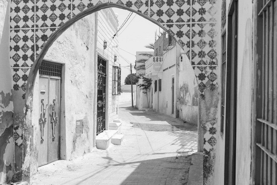Djerbahood Street Art Djerba Island, Tunisia 2000pc PuzzleBlack and White