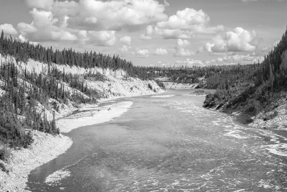 Hay River below Louise Falls, Northwest Territories, Canada 2000pc PuzzleBlack and White