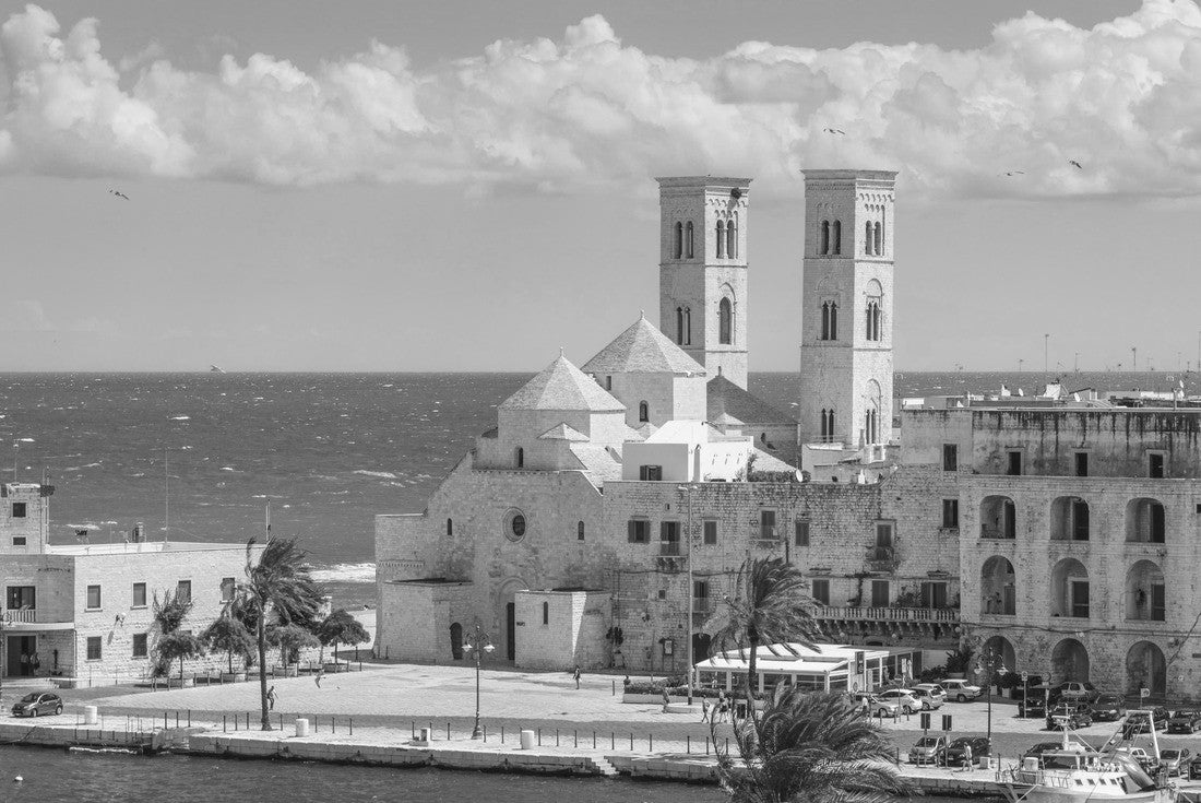 the old town of Molfetta: the harbor and the Old Cathedral of San Corrado (Duomo Vecchio). Italy (Puglia) 2000pc PuzzleBlack and White