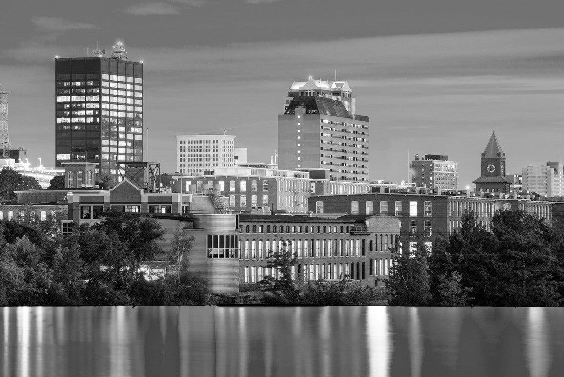 Manchester, New Hampshire, USA skyline on the Merrimack River 2000pc PuzzleBlack and White