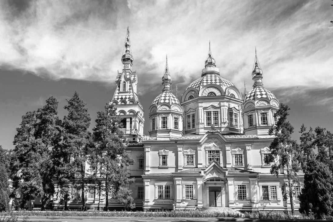 Noah Jigsaw Puzzle The Ascension Cathedral, a Russian Orthodox cathedral located in Panfilov Park of Almaty, Kazakhstan in black white 2000 pieces