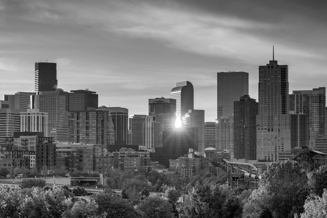 Unique view of the Denver Colorado skyline with a sun star reflection 2000pc PuzzleBlack and White