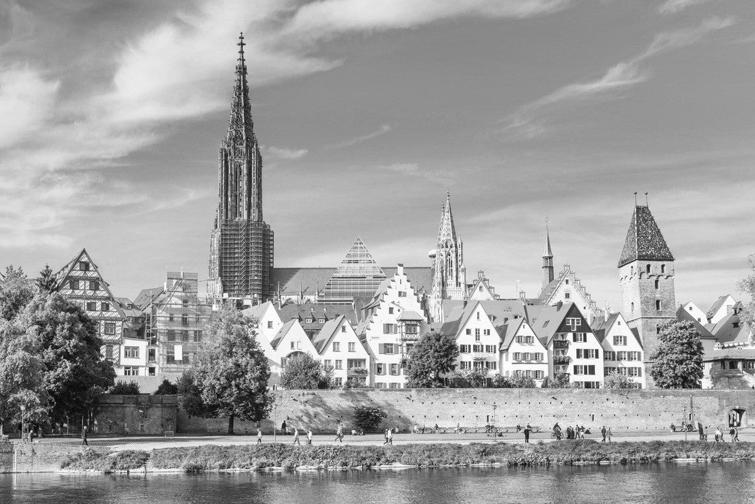 Ulm City, Germany 2000pc PuzzleBlack and White