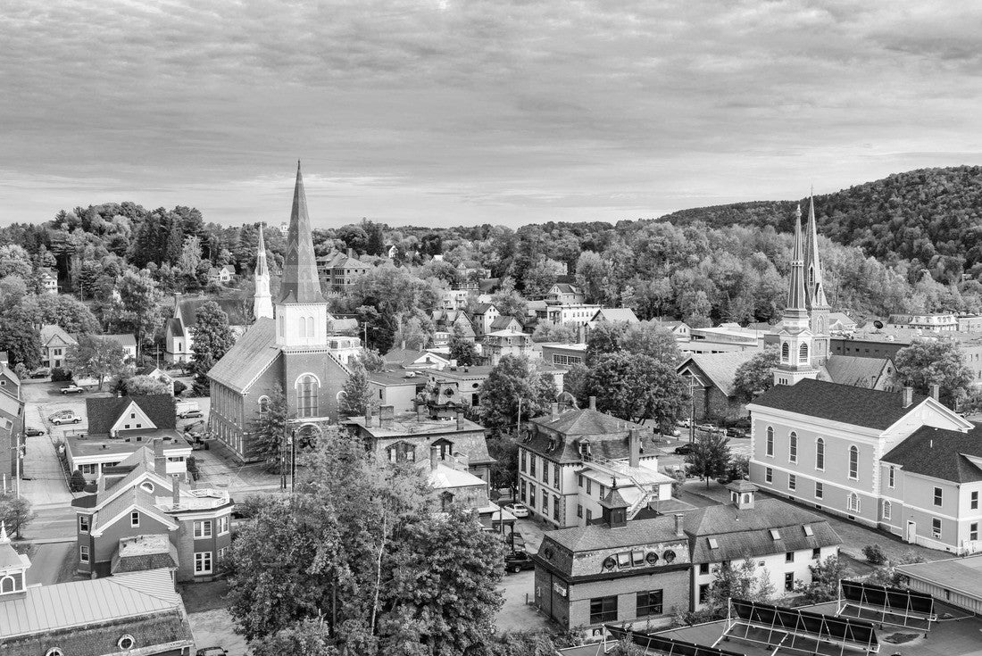 Montpelier, Vermont, USA autumn town skyline 2000pc PuzzleBlack and White