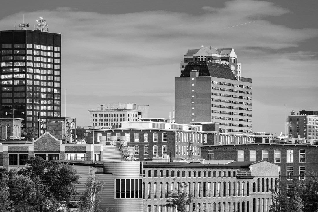 Manchester, New Hampshire, USA skyline 2000pc PuzzleBlack and White