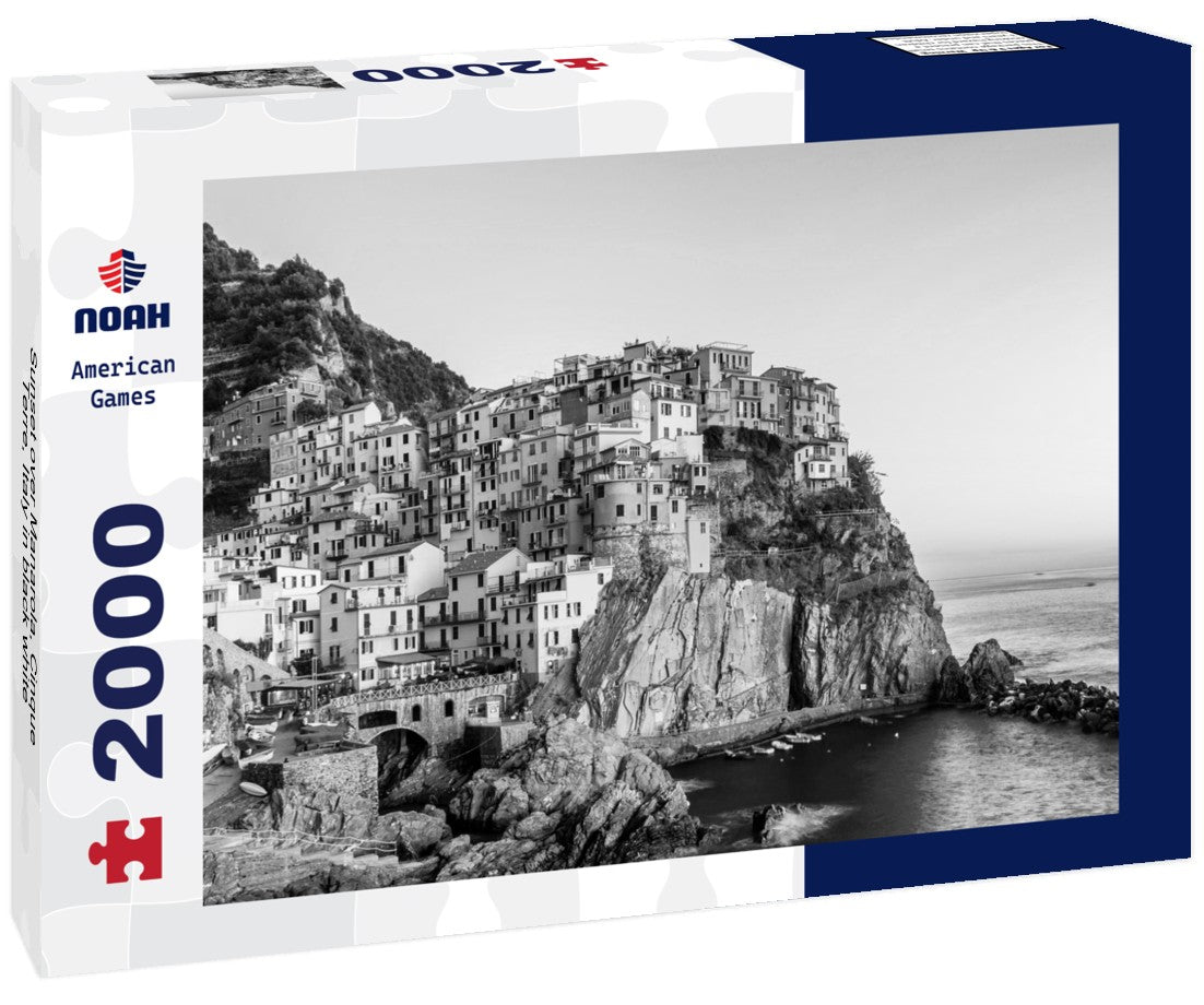Sunset over Manarola, Cinque Terre, Italy 2000pc PuzzleBlack and White