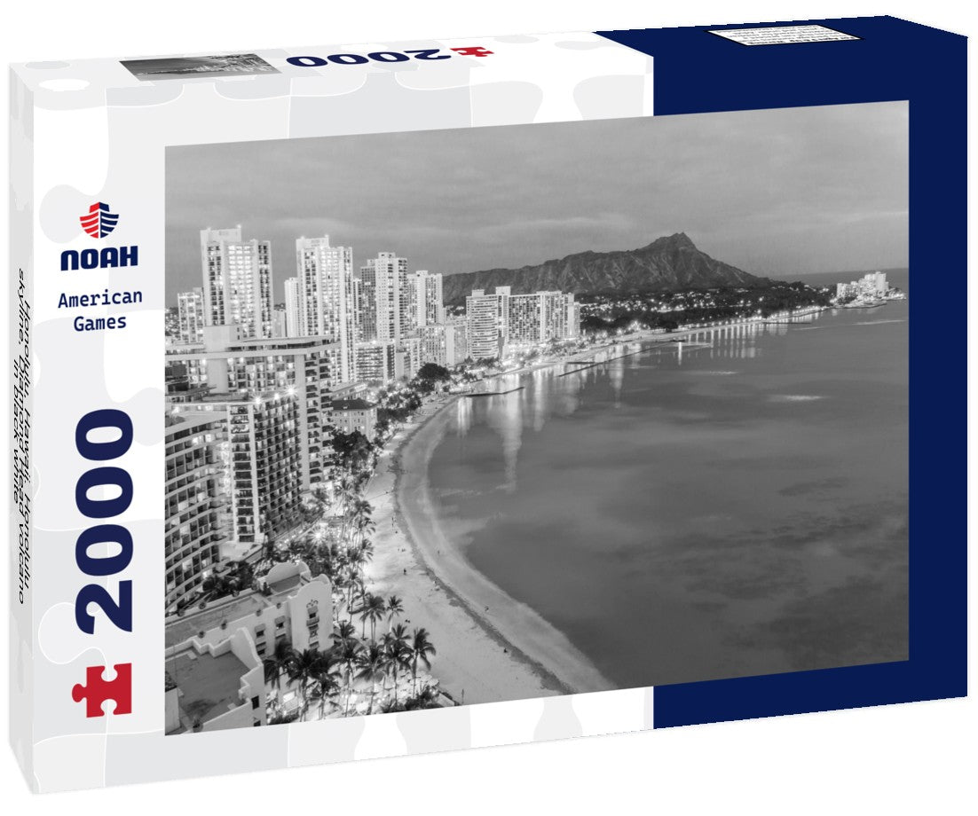 Honolulu, Hawaii. Honolulu skyline, Diamond Head volcano 2000pc PuzzleBlack and White
