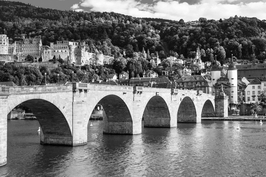 medieval Heidelberg - view of the famous bridge Karl Theodor and the palace 2000pc PuzzleBlack and White