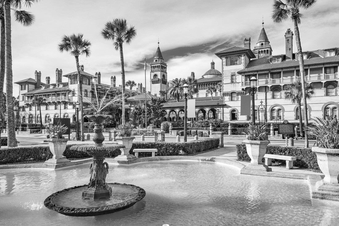 St. Augustine, Florida, USA town square and fountain 2000pc PuzzleBlack and White