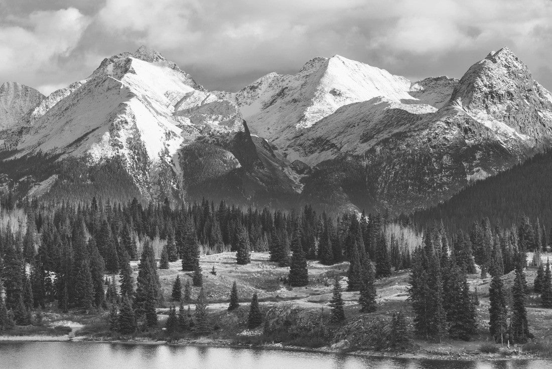 Mountain landscape in Colorado Rocky Mountains, Colorado, United States 2000pc PuzzleBlack and White