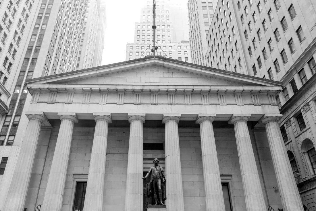 Facade of the Federal Hall with Washington Statue on the front, Wall Street, Manhattan, New York City, USA 2000pc PuzzleBlack and White