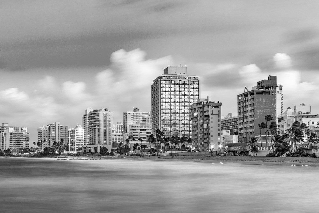 San Juan, Puerto Rico resort skyline on Condado Beach 2000pc PuzzleBlack and White